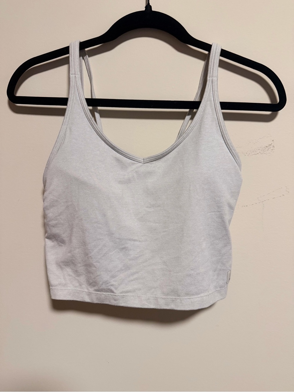 Vuori Halo Performance Crop in light gray